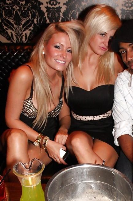 25P Real Canadian Girls at Nighctlubs
