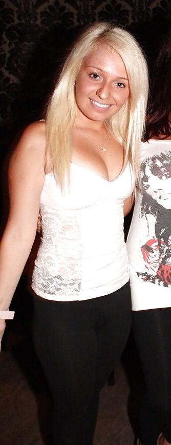25P Real Canadian Girls at Nighctlubs