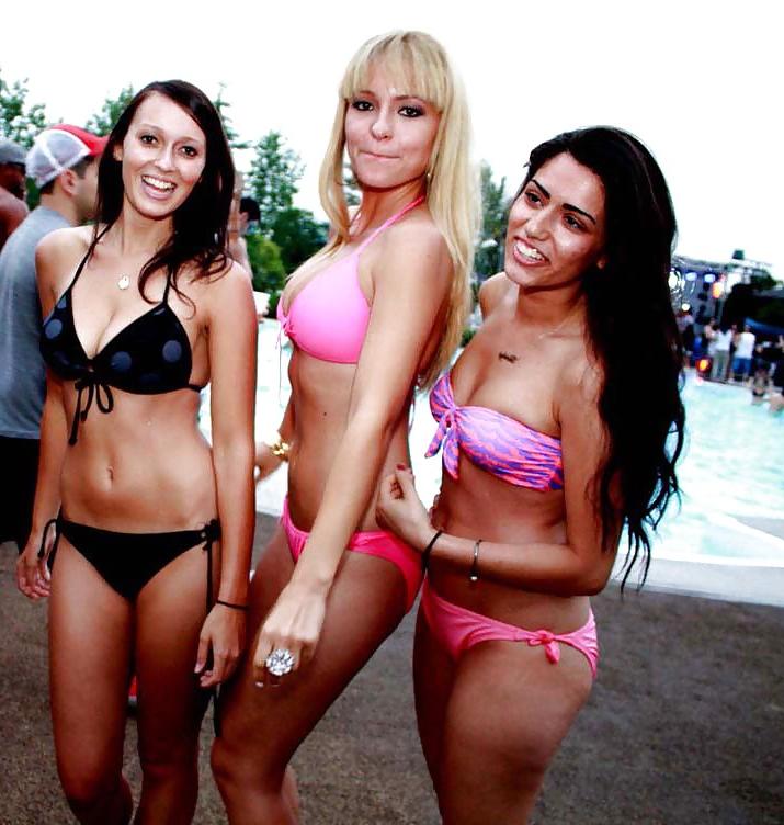 25P Real Canadian Girls at Nighctlubs