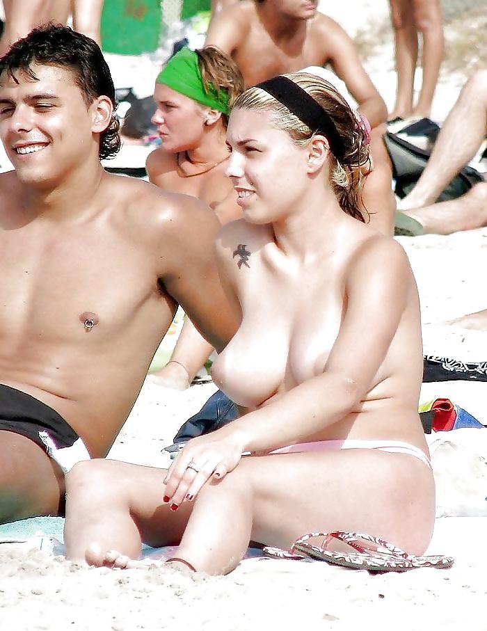 25P Hot Tits at the Beach 02