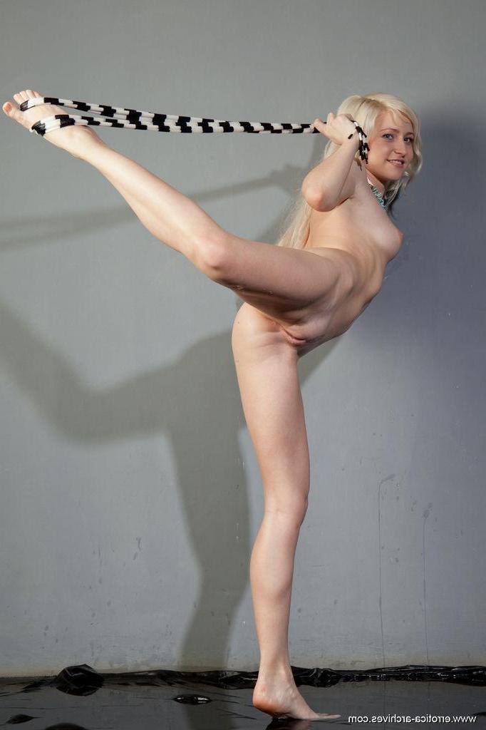 16P Blonde teen Janelle B gets naked and wet for you