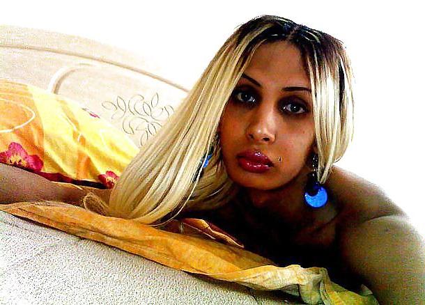 21P AZERI shemale trans travesti CEMILE