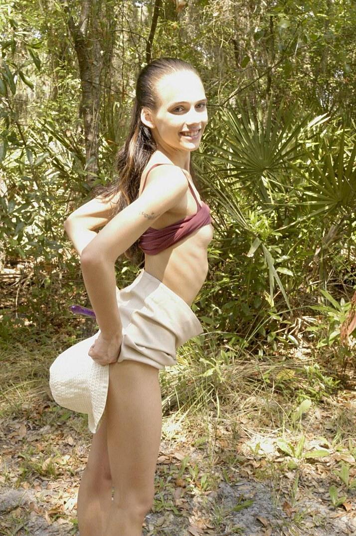 16P Pictures of teen amateur Jenny Heart fucking herself in the woods