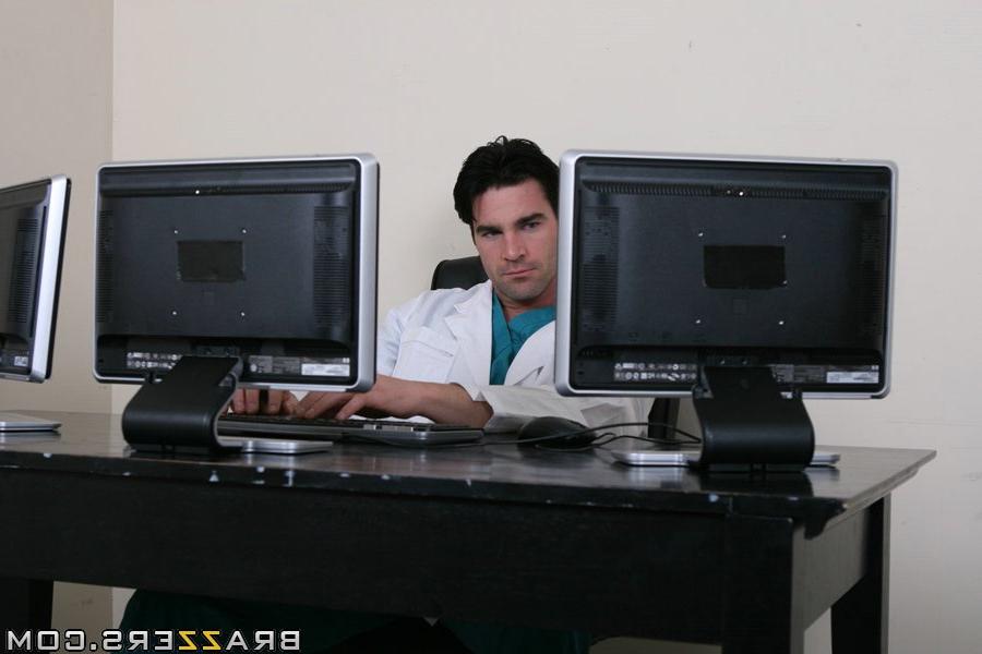16P Big titted babe Savannah Stern visiting a doctor with a huge hard cock