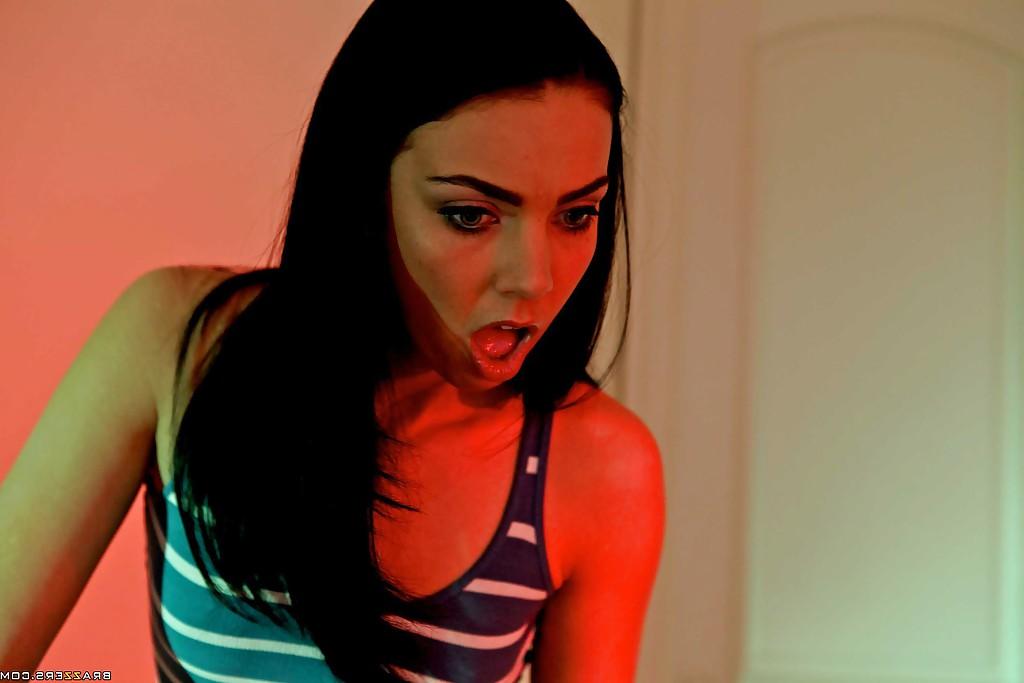 16P Long legged teen Tiffany Tyler got her tight pussy and mouth fucked