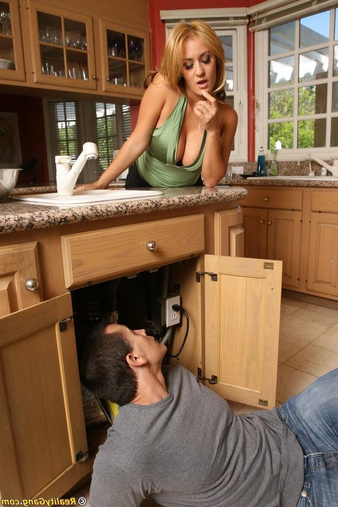 16P Sultry MILF Trina Michaels gets mouth fucked and enjoys anal pounding