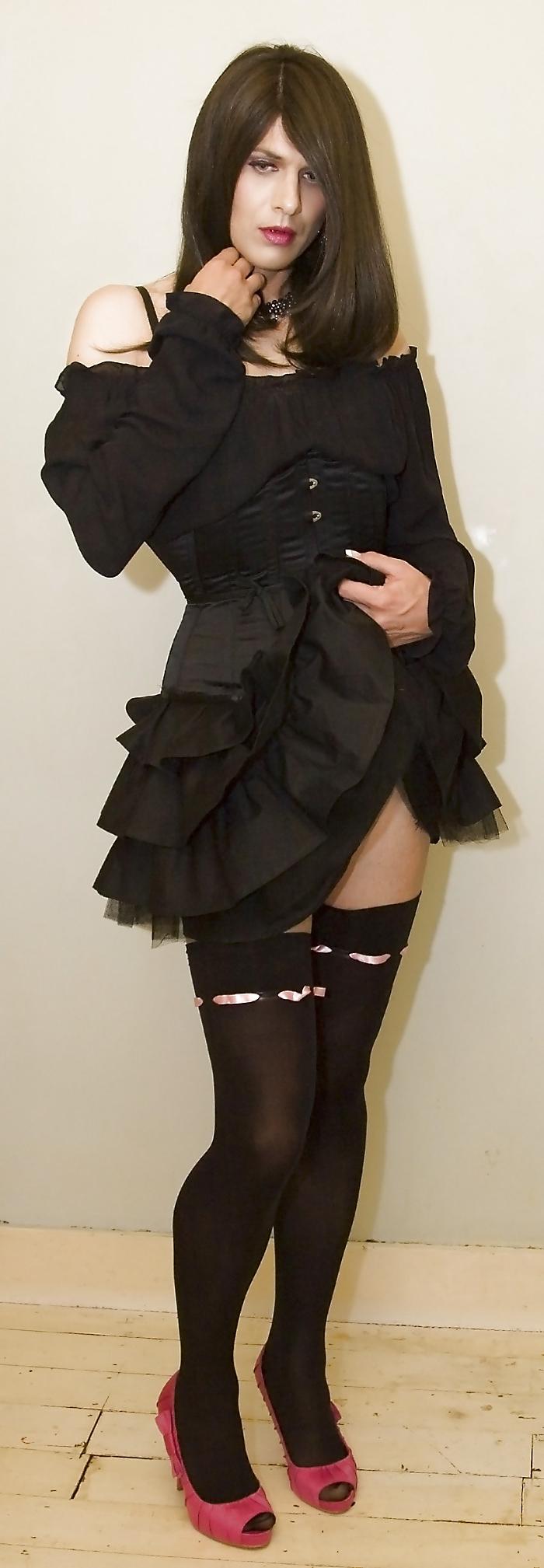 11P Gothic Doll