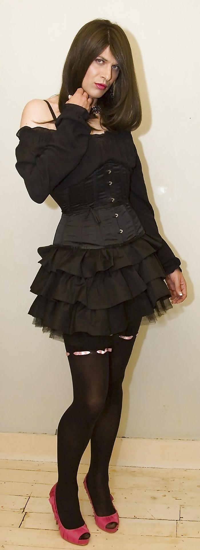 11P Gothic Doll