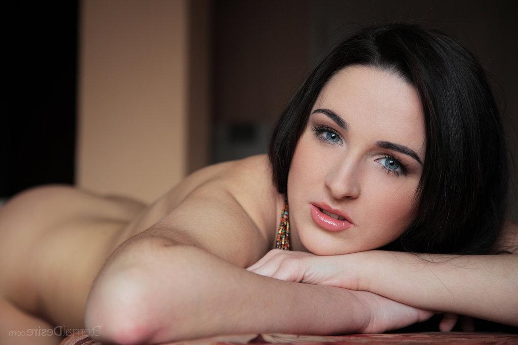 16P Eternal Desire presents DESAYUNO feat. Karen A