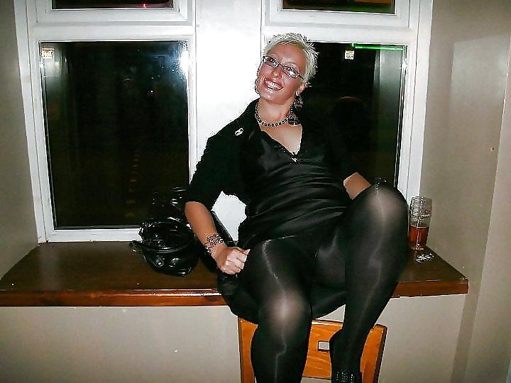 25P Matures in pantyhose 4