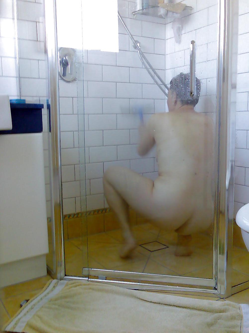 13P My wife on spy cam, Meine Frau heimlich fotografiert