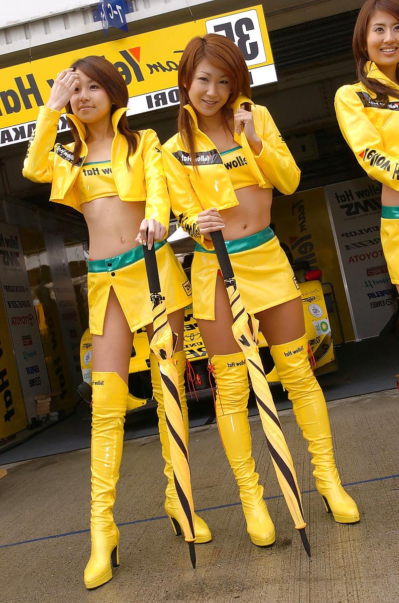 25P Japanese Race Queens-On The Track (2)