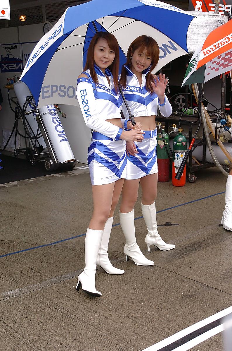 25P Japanese Race Queens-On The Track (2)