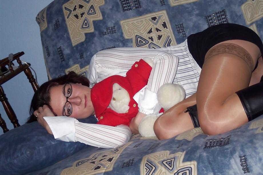 22P Ex-wife of friend, fuckable slut