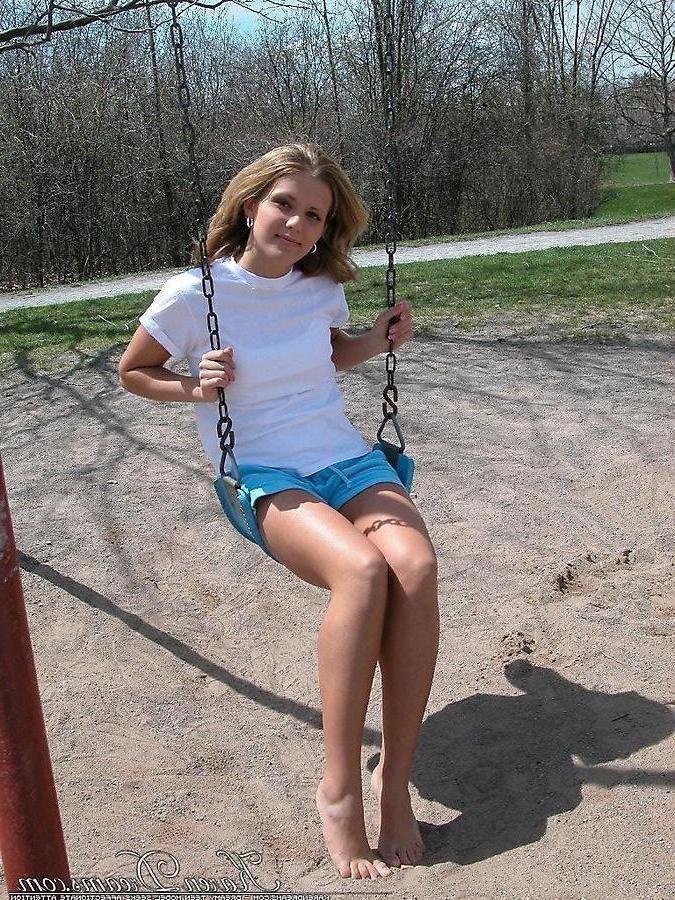 20P Pictures of Karen Dreams teasing at a park