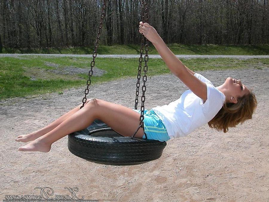 20P Pictures of Karen Dreams teasing at a park