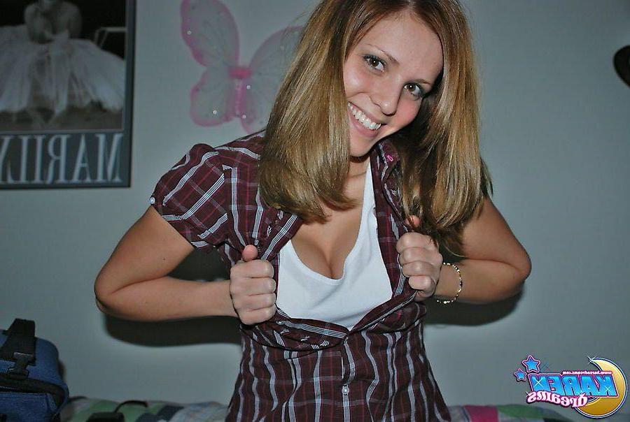 20P Pictures of teen cutie Karen Dreams being goofy at home