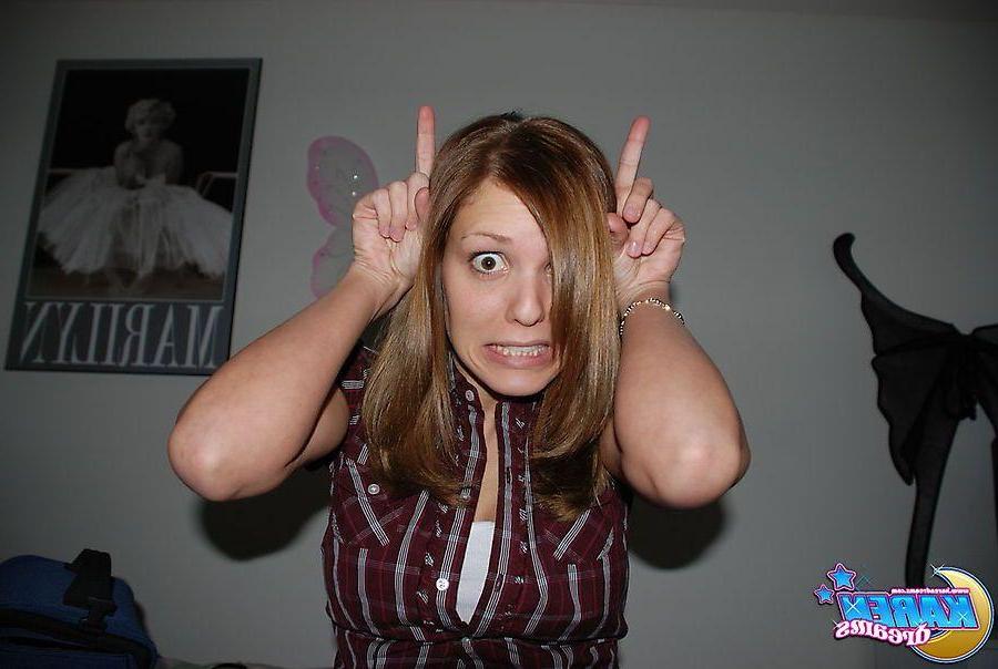 20P Pictures of teen cutie Karen Dreams being goofy at home