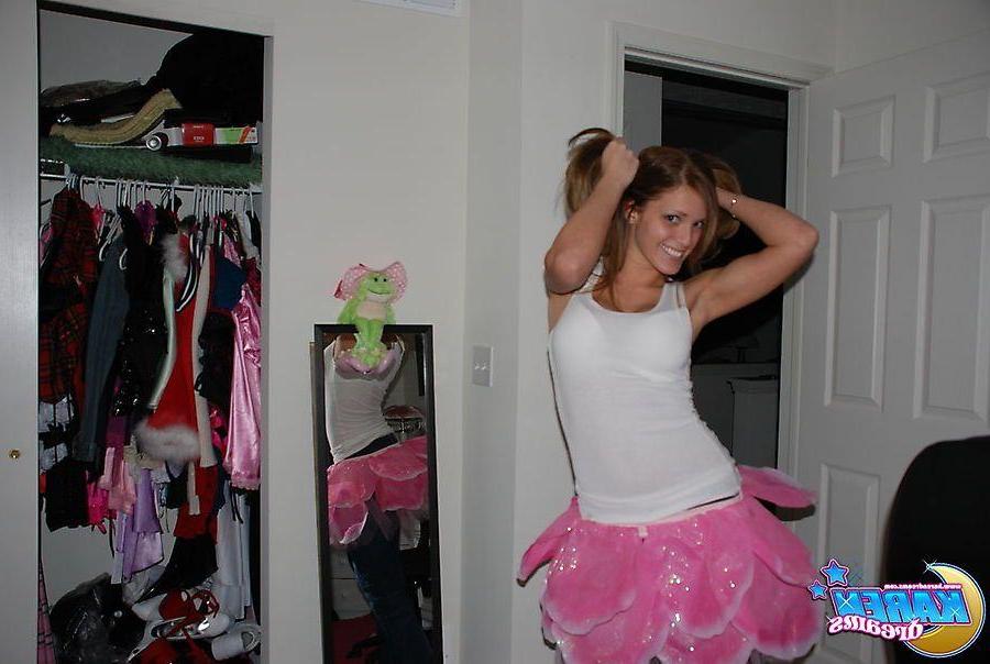 20P Pictures of teen cutie Karen Dreams being goofy at home