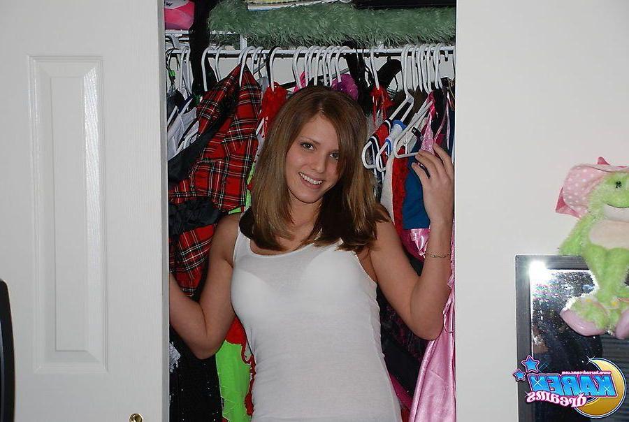 20P Pictures of teen cutie Karen Dreams being goofy at home