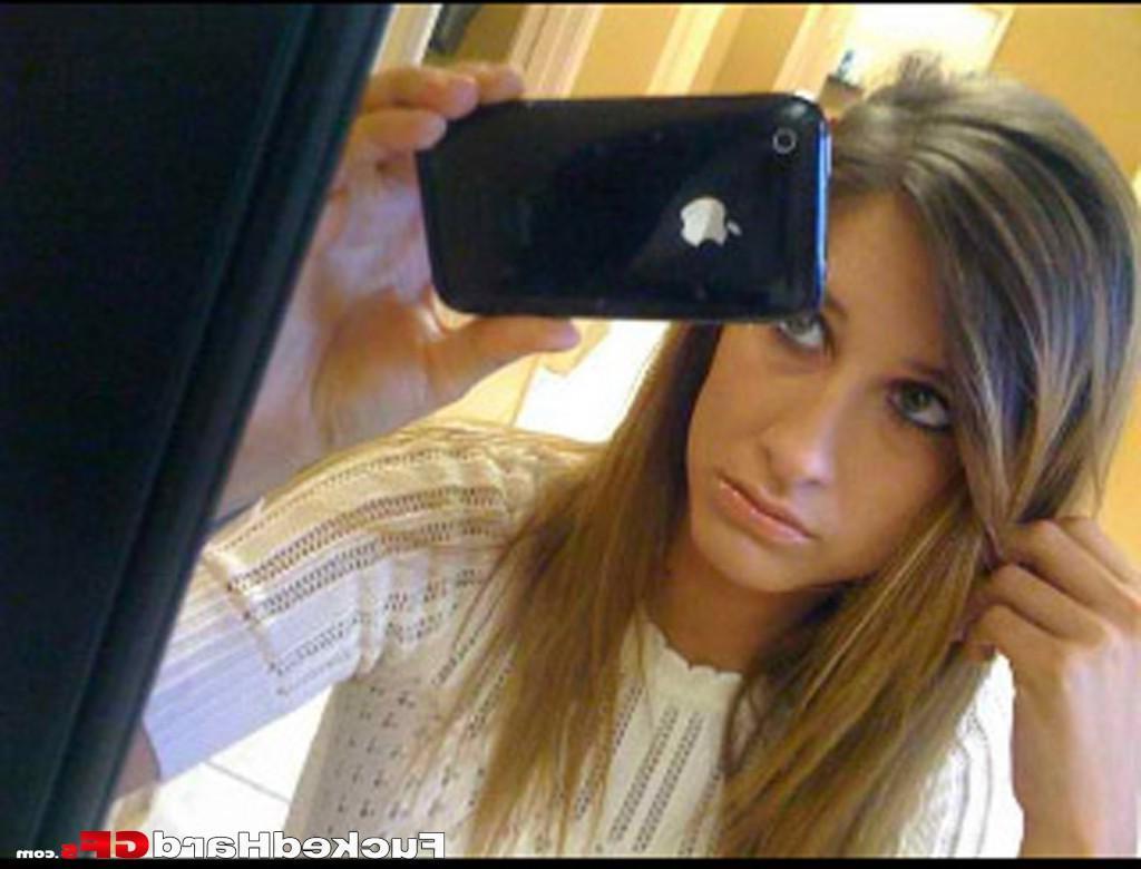 15P Karina goes behind her boyfriend's back and cheats with another guy