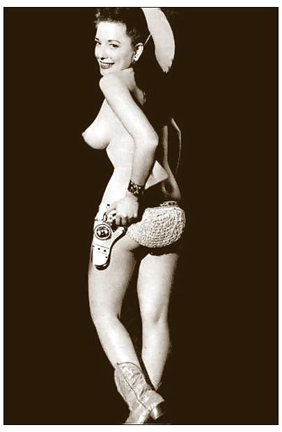 25P Evelyn WEST aka The Hubba-Hubba girl