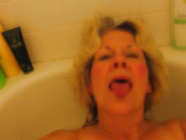 15P Moms Friend Camera Pics