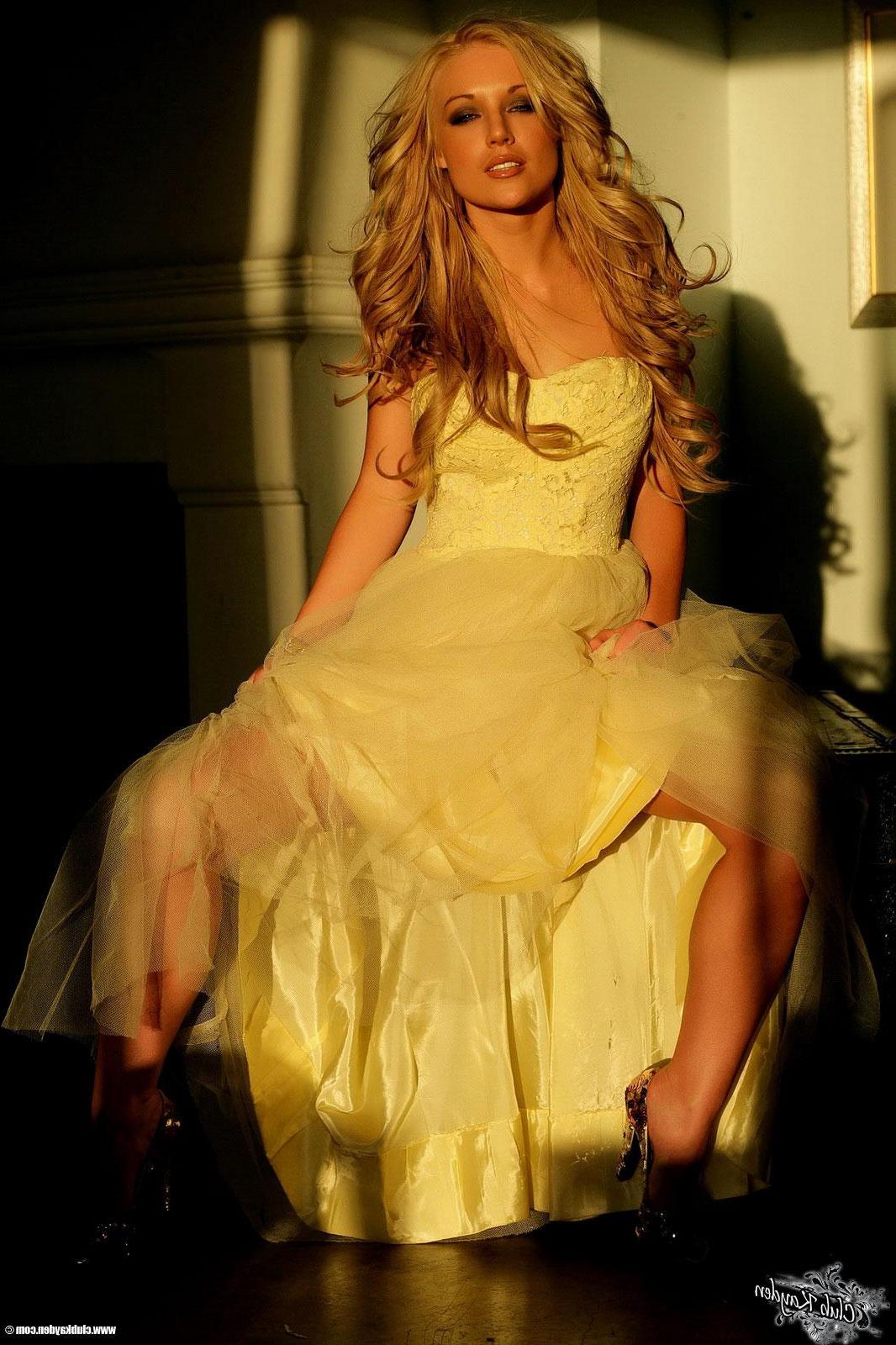 15P Blonde babe Kayden Kross teases in a white lace dress
