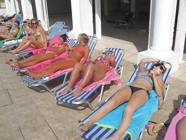 24P More holiday girls 