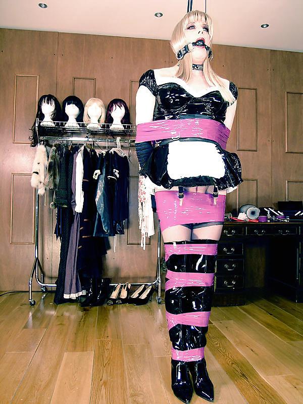 8P French maid Tv Submissive