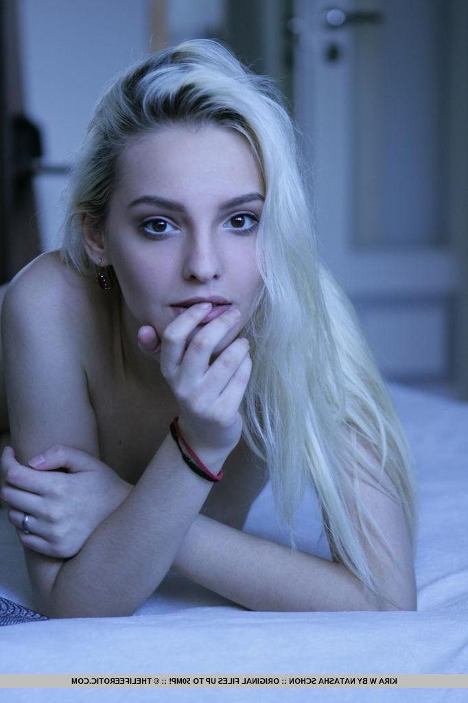 16P Stunning blonde Kira W shows you her gorgeous nude body in black lingerie