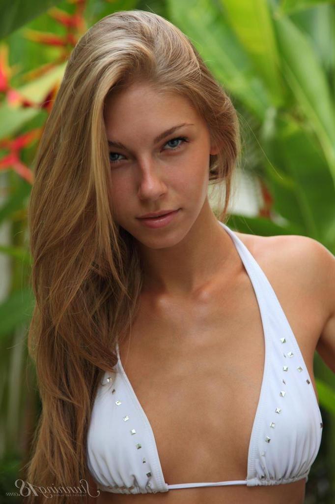 16P Blonde babe Krystal Boyd offers you a taste of her watermelon in "Tropical Beauty"