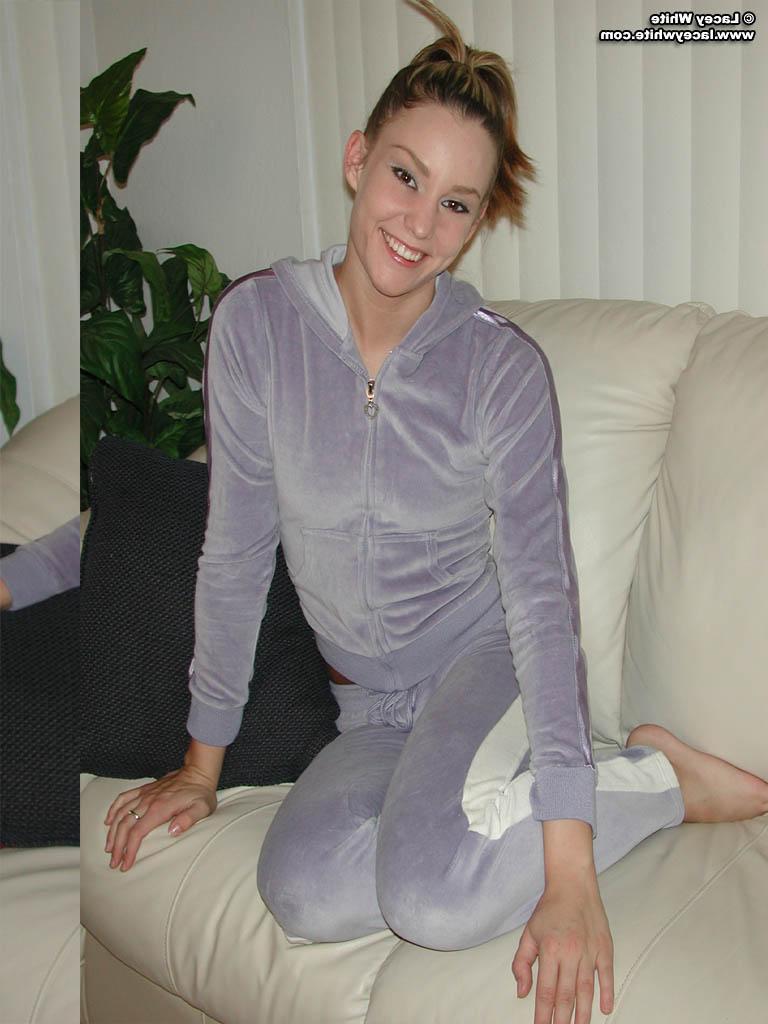 20P Pics of Lacey White waiting for you on the couch