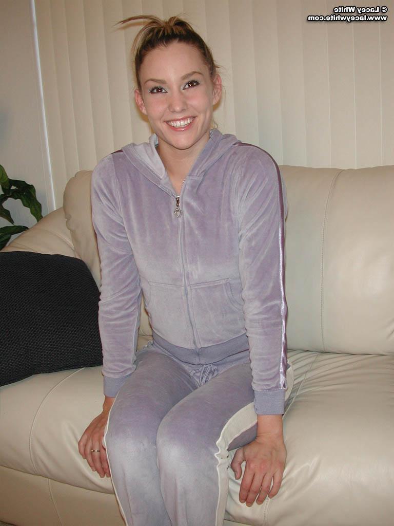 20P Pics of Lacey White waiting for you on the couch