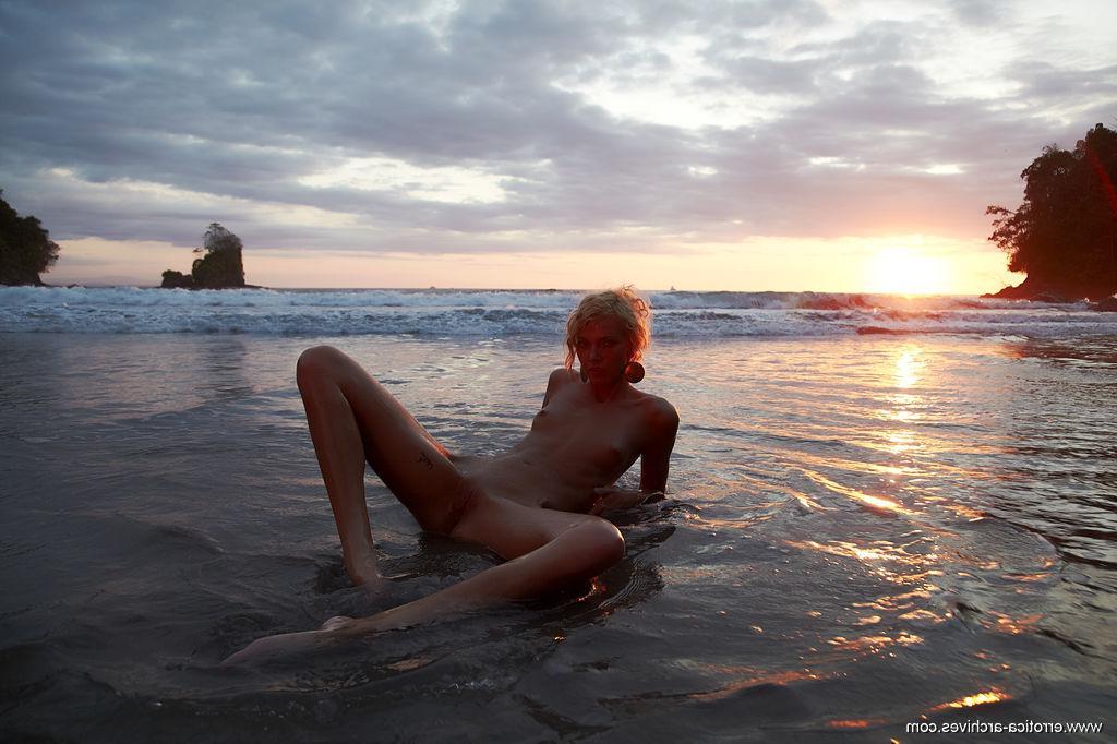16P Blonde teen Lilly a gets all wet for you on the beach