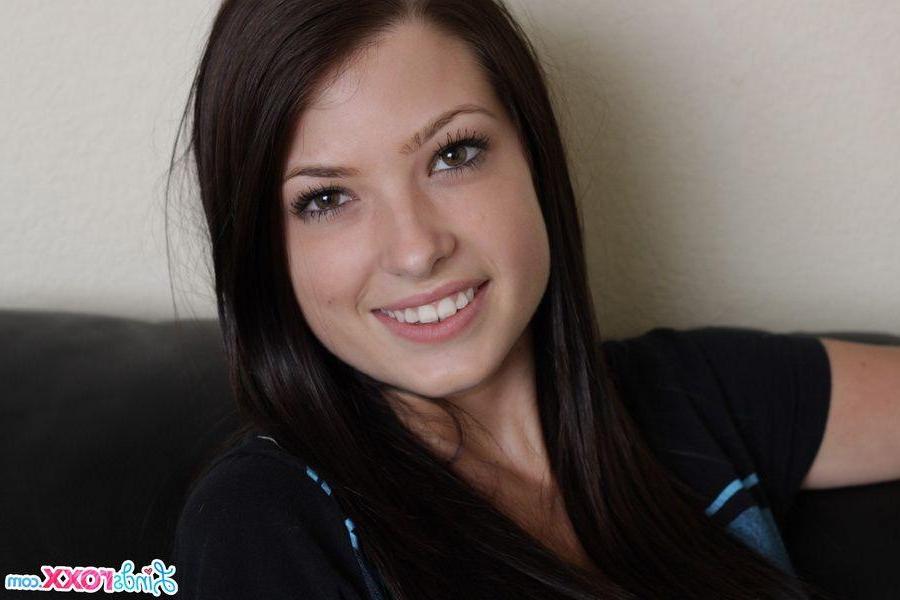 12P Pictures of teen star Linds Roxx looking cute and fuckable on the couch