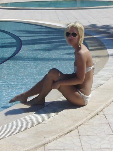 15P Teen naked at home!