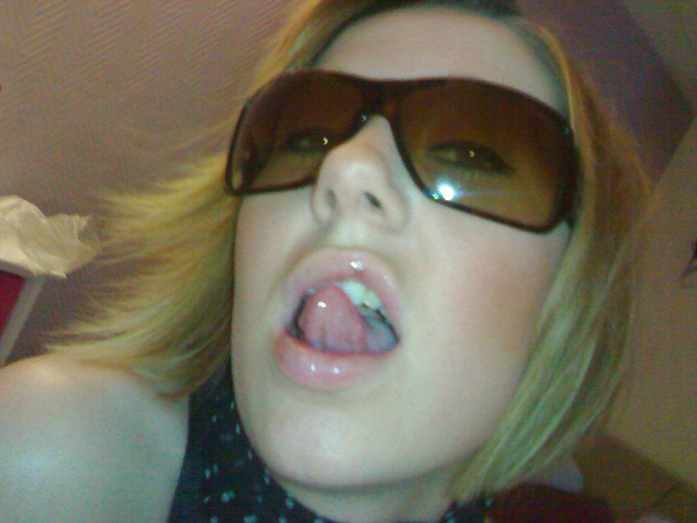 15P Teen naked at home!