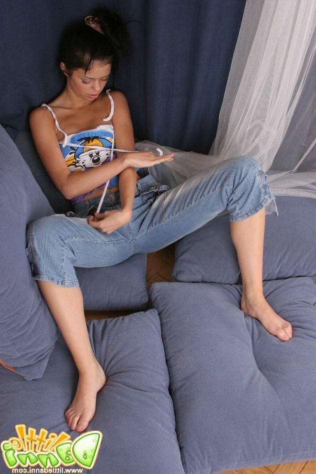 20P Pictures of teen Little Danni getting naked so you can fuck her