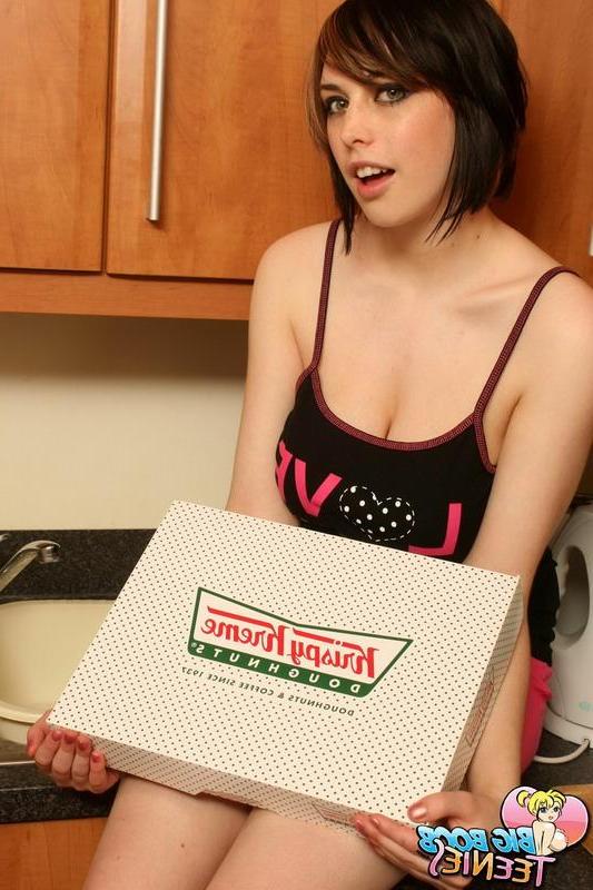 16P Pictures of busty brunette teen Louisa getting dirty with donuts