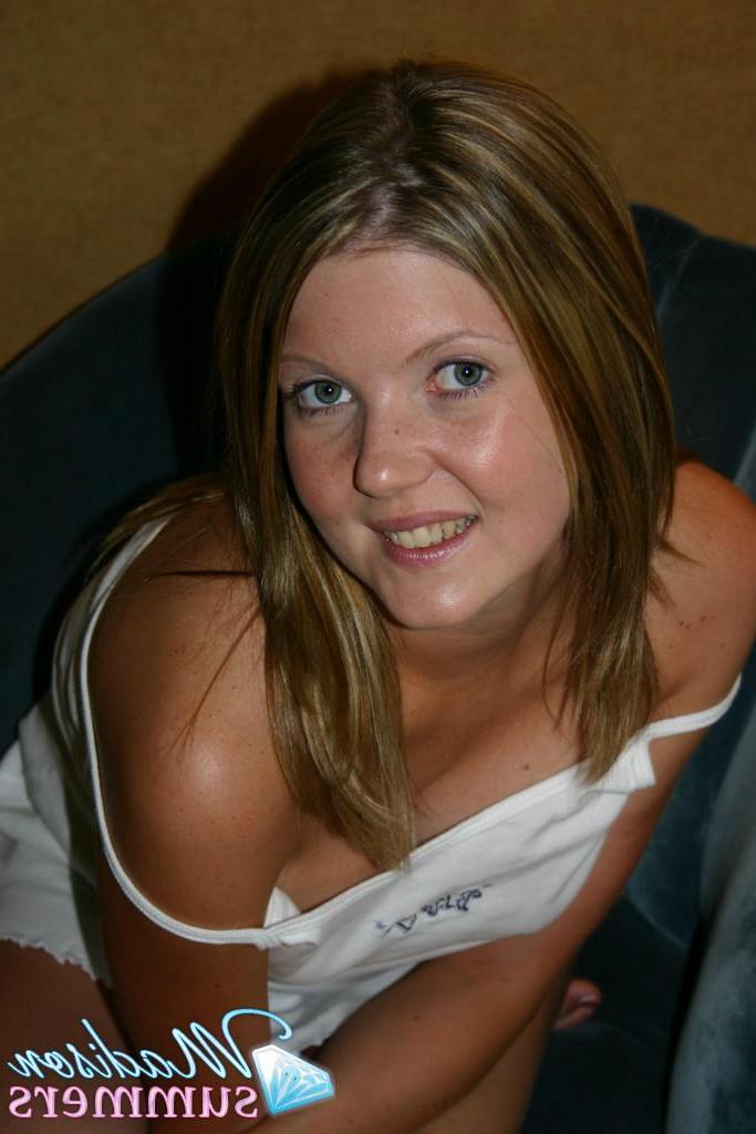 20P Pictures of teen star Madison Summers getting nude at home