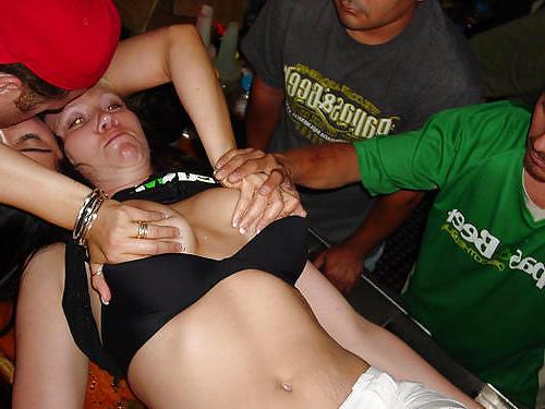 25P TWO HORNY PARTY GIRLS - ERIN & CHELSEA