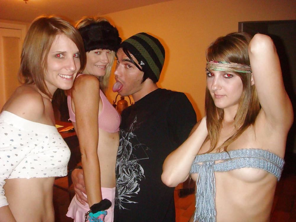 25P TWO HORNY PARTY GIRLS - ERIN & CHELSEA