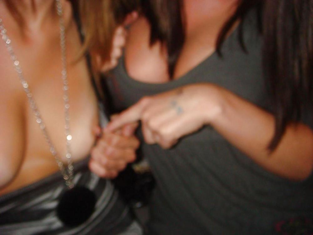 25P TWO HORNY PARTY GIRLS - ERIN & CHELSEA