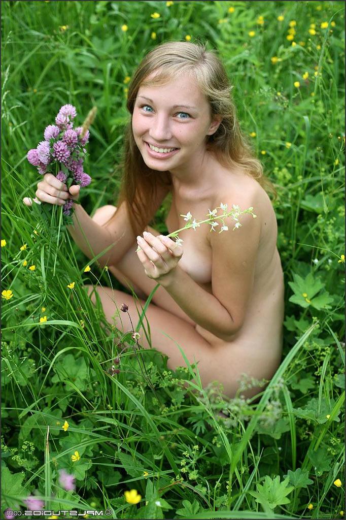 12P MPL Studios Presents Masha in "Clover"