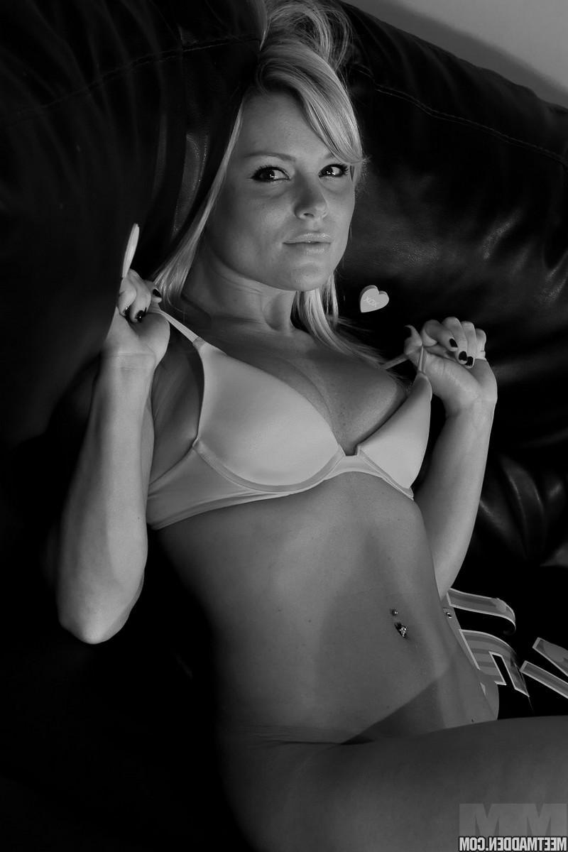 15P Blonde hottie Madden wants you to be hers