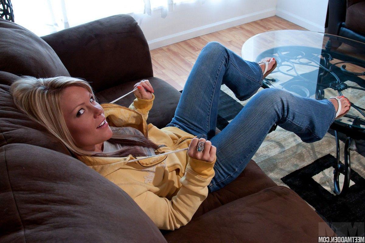 15P Pictures of Meet Madden stripping on the couch