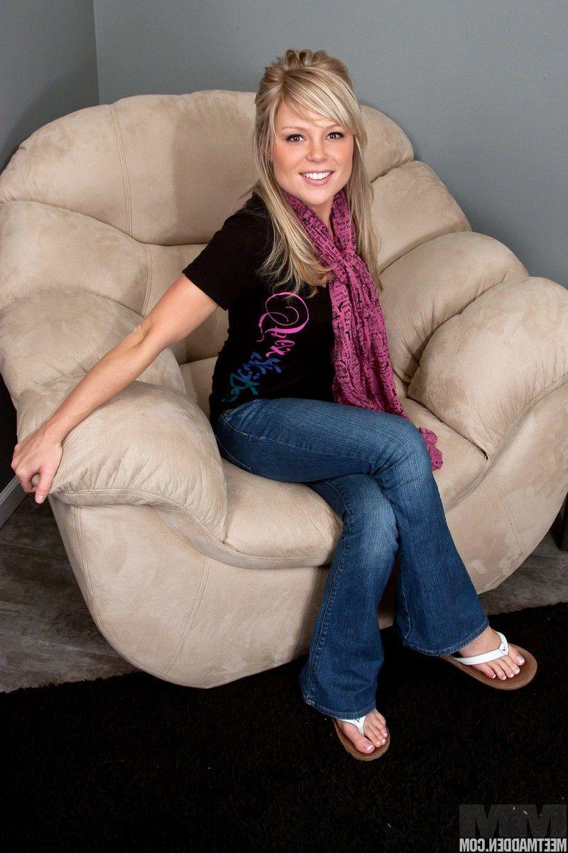 15P Pictures of teen girl Meet Madden stripping on the couch
