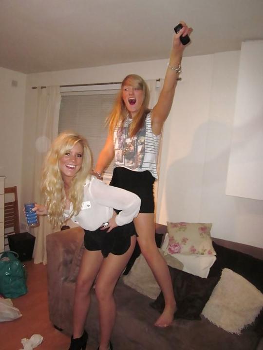 25P Hot Party Teen From,SmutDates