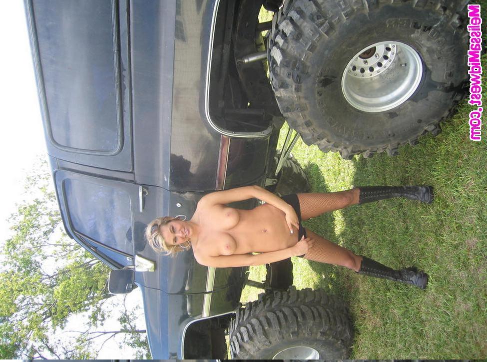 20P Pictures of Melissa Midwest getting naked with a monster truck
